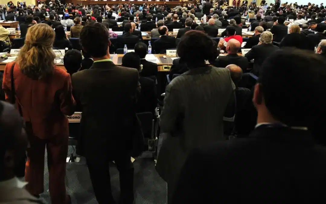 3 Simple Icebreakers for Meetings to Bond Teams